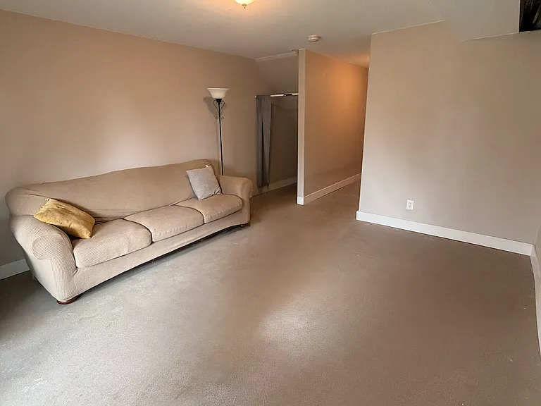 2031 Oakcrest Cir — Photo 37
