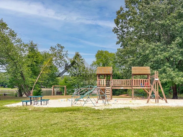 4100 Five Oaks Dr #41-1 — Photo 18