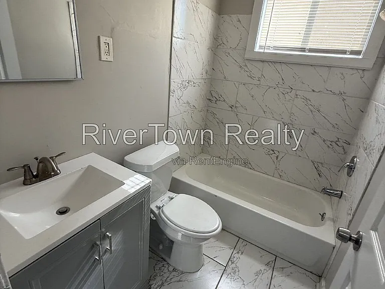1766 Brown Ave — Photo 6
