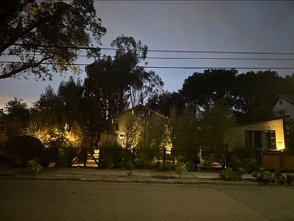 3rd image of 1015 Clark St #B