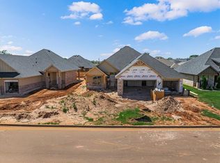 5105 Vine Cliff Rd, Mustang, OK 73064