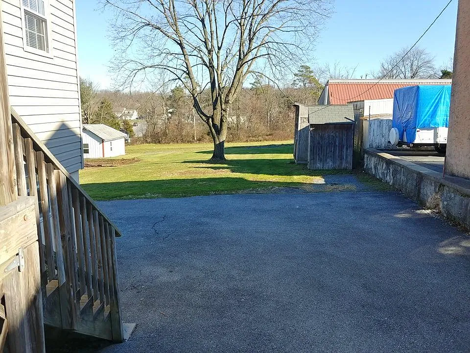 126 E Church St — Photo 2