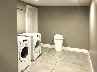 Rented by Empire Deeds LLC 