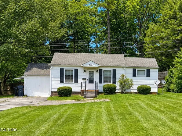 227 Doughty Dr, Knoxville, TN 37918