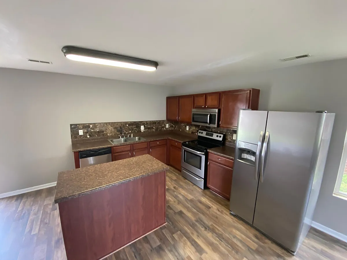Building Photo - 176 Sagebrook Dr