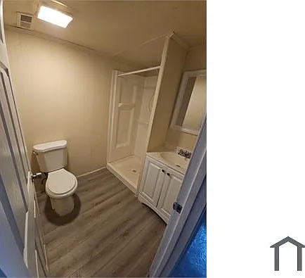 620 West Kingsway — Photo 16