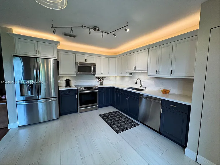 9023 Vineyard Lake Dr #0 — Photo 11