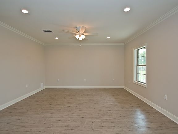 3rd image of 183 Juliana Way
