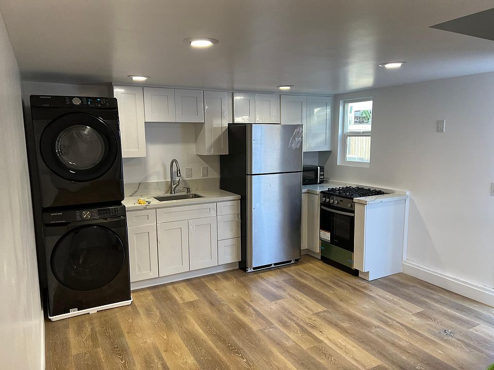 1st image of 351 Pike Dr