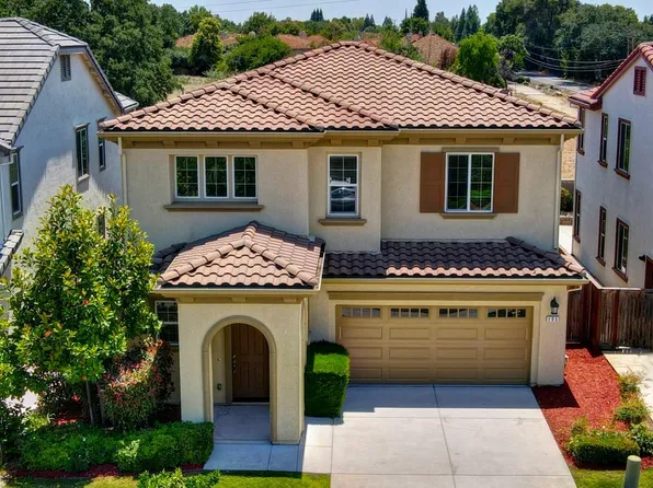 105 Dowd Ct, Folsom, CA 95630