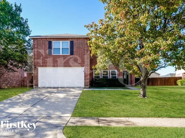 5240 Blue Cir, Haltom City, TX 76137