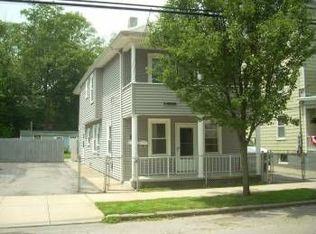 568 1/2 Wood St, Bristol, RI 02809