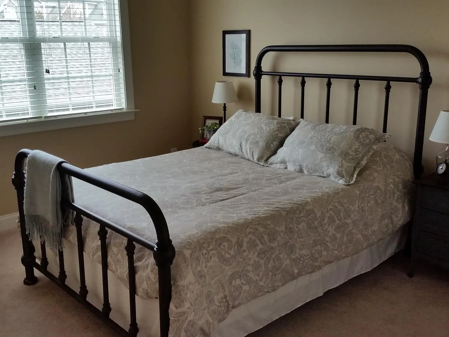 3 bed, 2.5 bath, 1800 sqft, $1,350 — Photo 1