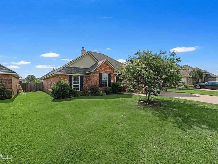 4113 Courtland Way — Photo 37