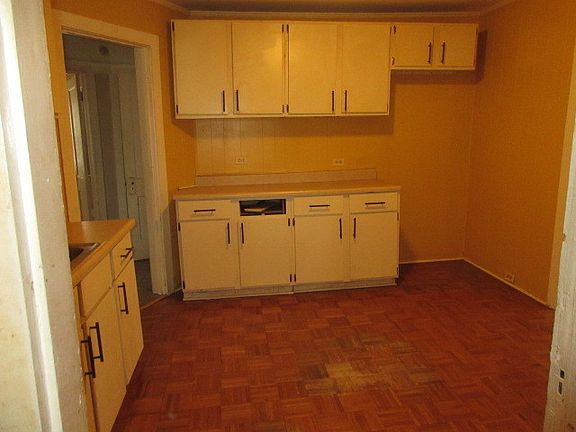 4th image of 1600 S 17th Ave