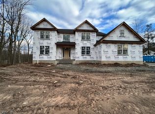 620 Stangle Rd, Martinsville, NJ 08836