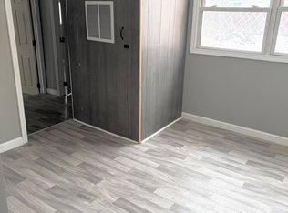 4172 Fenton Rd, Flint, MI 48507