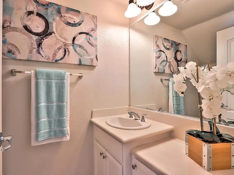 1933 Silva Pl — Photo 12