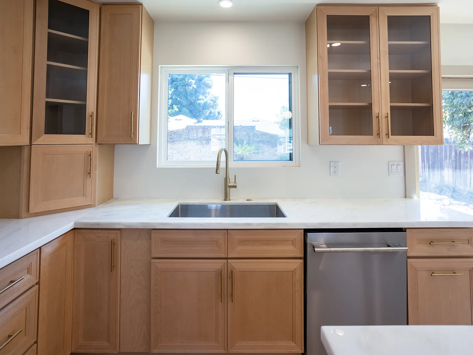 Warren Ln, Costa Mesa — Photo 4