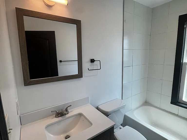 332 W 14th Ave — Photo 21