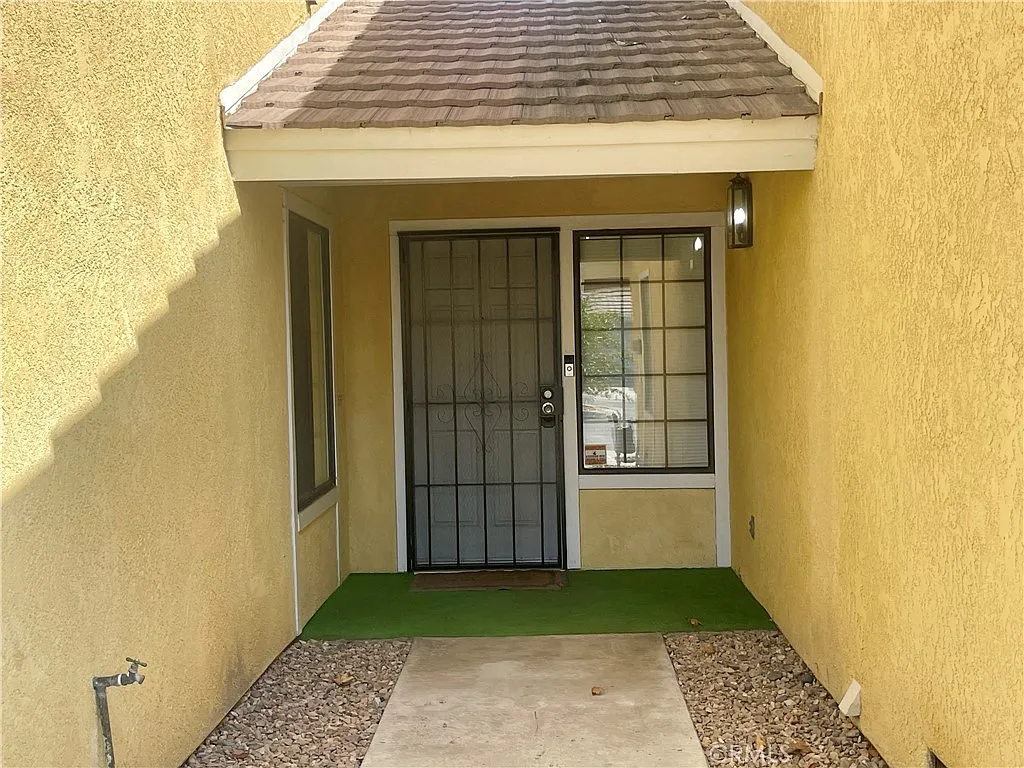 2 bed, 879 sqft, $1,650 — Photo 2