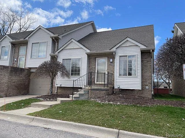 30885 Lee Frank Ln — Photo 3