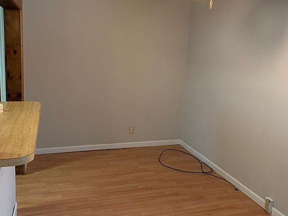 4th image of 2-30 3rd St #2
