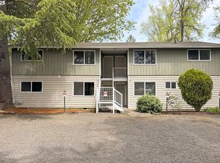 1126 S Jasper St #B, Cornelius, OR 97113