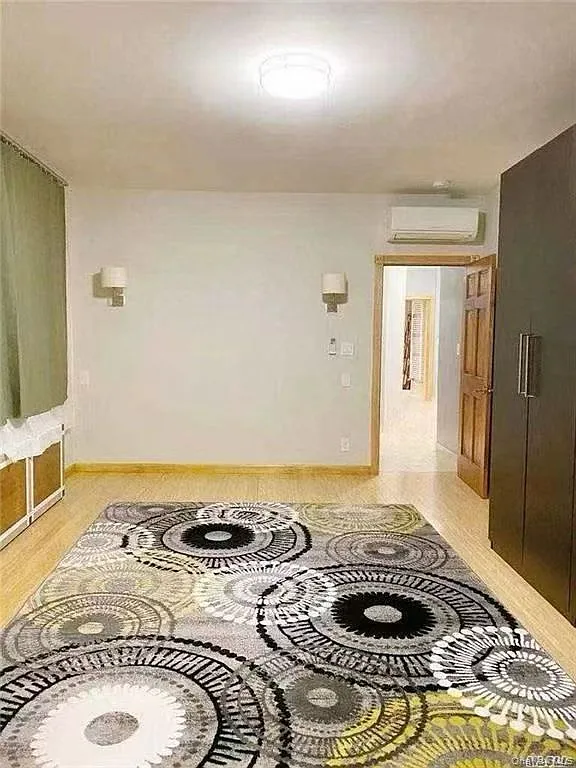 2 bed, 1150 sqft, $3,500 — Photo 2