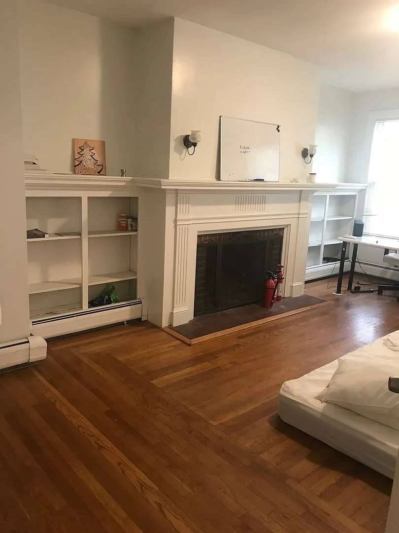 256 Bradley Street — Photo 3