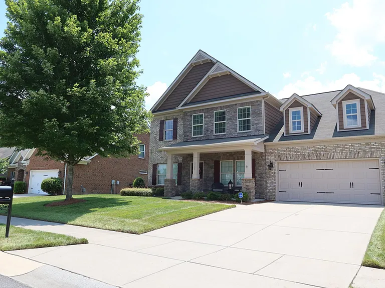 5409 Poplar Knoll Dr — Photo 3