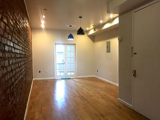 Rented by Brooklyn Key | media 64