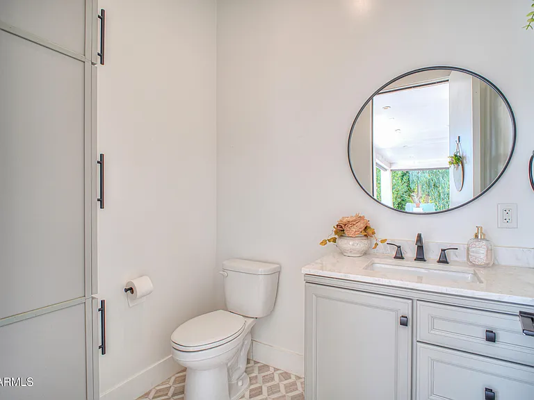 12424 E Victoria St — Photo 81