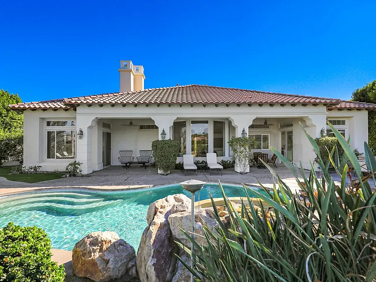 51075 Marbella Ct — Photo 22