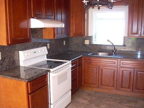 2nd image of 981 Parkside Dr