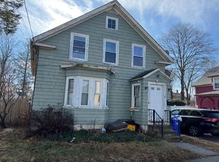 9 Leroy St, Attleboro, MA 02703