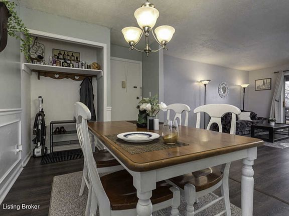 2nd image of 3508 Lodge Ln APT 323