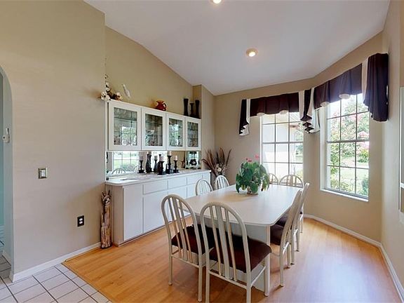 3rd image of 4625 N Jademoor Dr