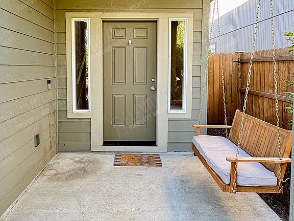 2nd image of 21241 SE Golden Market Ln