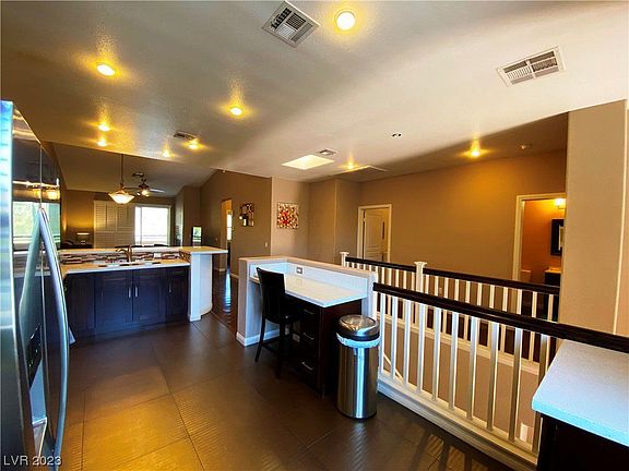 2nd image of 820 Peachy Canyon Cir Unit 203