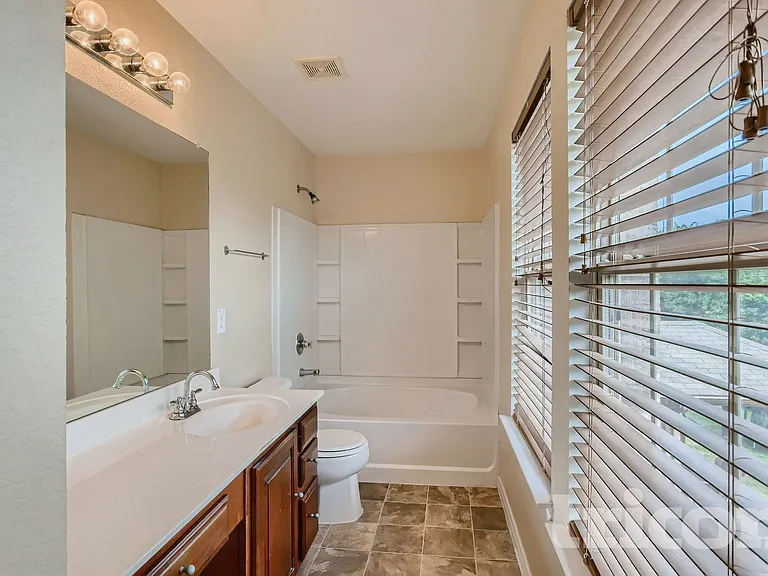 5281 Placid Dr — Photo 11