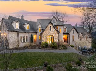 698 Wickhams Fancy Dr, Biltmore Lake, NC 28715