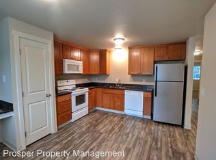 15914 52nd St E APT D, Sumner, WA 98390