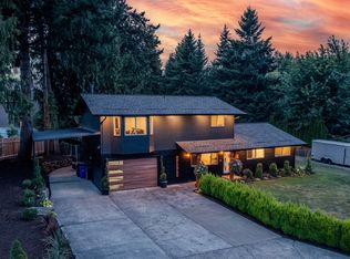 19751 Falcon Dr, Oregon City, OR 97045