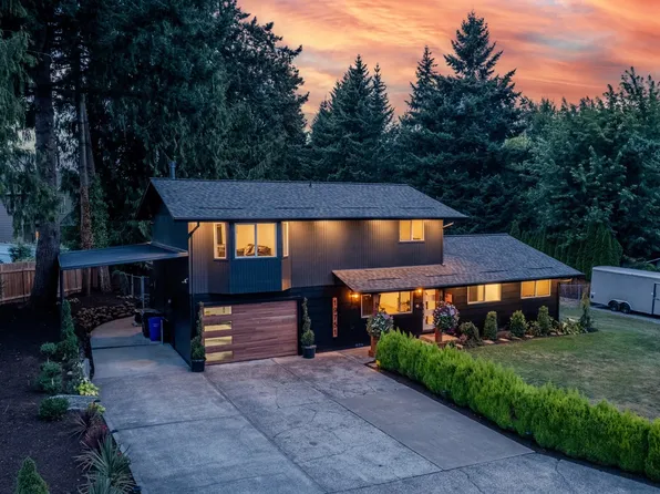 19751 Falcon Dr, Oregon City, OR 97045