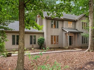 129 Ironwoods Dr, Chapel Hill, NC 27516