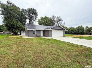 214 S Grant St, Toluca, IL 61369