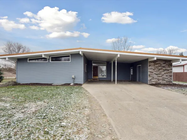 2373 Westover Dr, Ionia, MI 48846