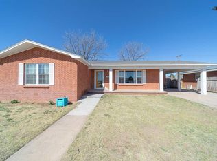 105 N Knoxville St, Portales, NM 88130
