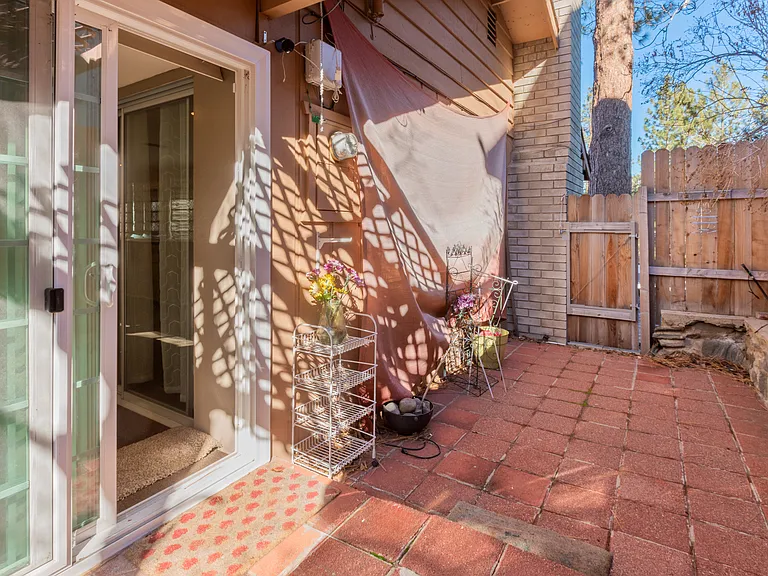 5203 Desert View Dr — Photo 23